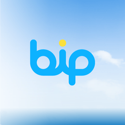Açık renkli karışık zemin üzerinde BiP logo kullanımı